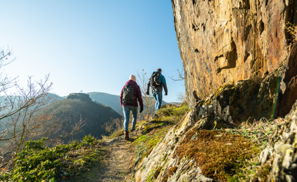 Wandern in Mayschoss_ Winter 2021.jpg © Dominik Ketz Wandern durch die Berge des Ahrtals  © Dominik Ketz