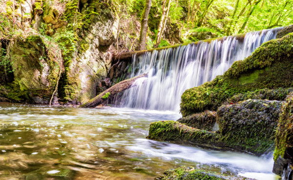 Kampage_2021_Bildmotive-einzeln_1920x1080px_07.2021_01d.jpg ©  Wasserfall im Baybachklamm ©