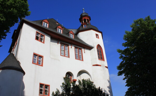 The Alte Burg in Koblenz with blue sky © Koblenz-Touristik GmbH The Alte Burg in Koblenz with blue sky © Koblenz-Touristik GmbH