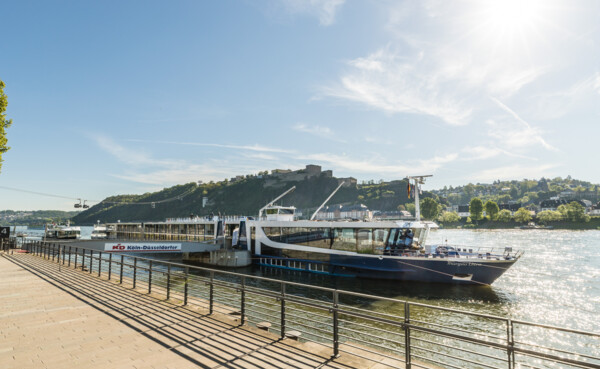 Köln-Düsseldorfer Schiff angelegt am Rheinufer in Koblenz © Koblenz-Touristik GmbH, Dominik Ketz Köln-Düsseldorfer Schiff angelegt am Rheinufer in Koblenz © Koblenz-Touristik GmbH, Dominik Ketz