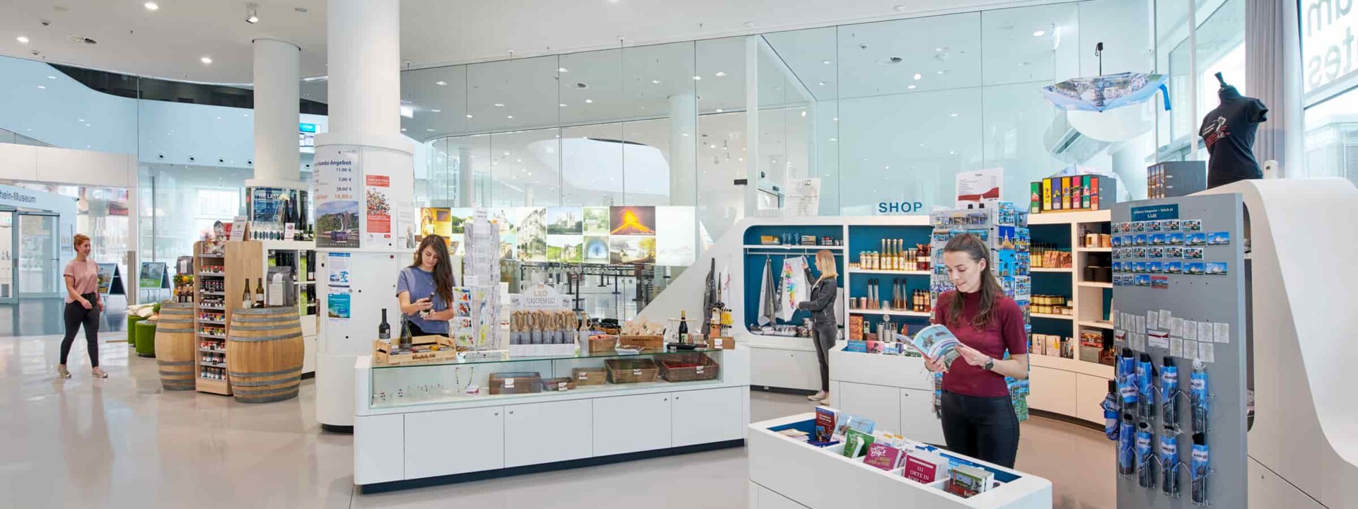 Tourist information in Forum Confluentes © Koblenz-Touristik, Gauls, Die Fotografen Tourist information in Forum Confluentes © Koblenz-Touristik, Gauls, Die Fotografen