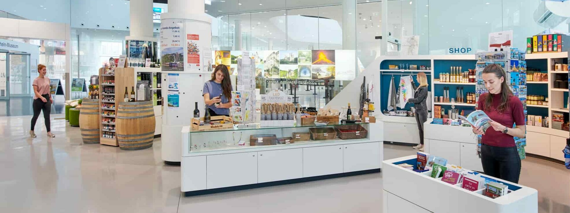 Tourist-Information in Forum Confluentes © Koblenz-Touristik, Gauls, Die Fotografen Tourist-Information in Forum Confluentes © Koblenz-Touristik, Gauls, Die Fotografen