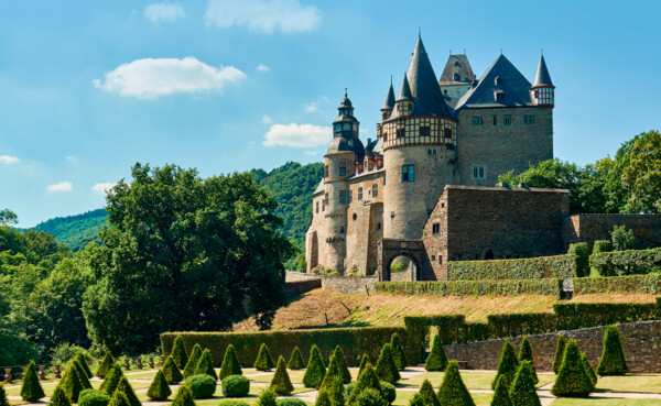 Kampage_2021_Bildmotive-einzeln_1920x1080px_07.2021_01j.jpg ©  Schloss Bürresheim in der Eifel ©