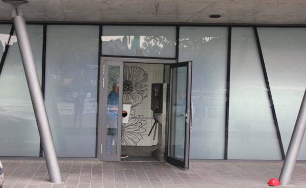 Eingang Toilettengebäude am Rheinufer © Koblenz-Touristik GmbH Eingang Toilettengebäude am Rheinufer © Koblenz-Touristik GmbH