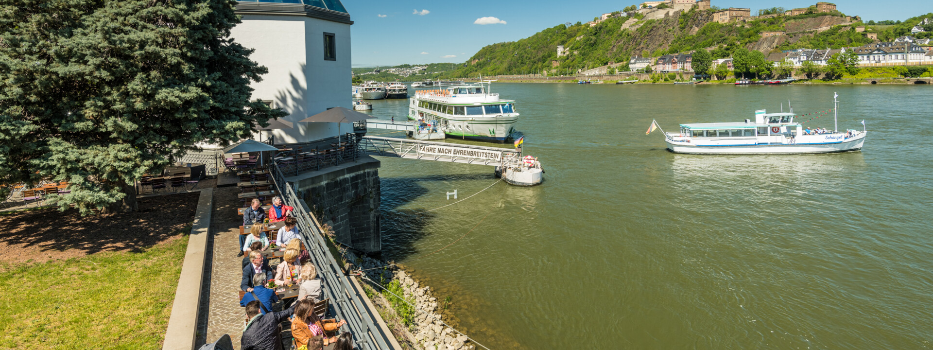 Schiff vor der Festung Ehrenbreitstein © Koblenz-Touristik GmbH, Dominik Ketz Schiff vor der Festung Ehrenbreitstein © Koblenz-Touristik GmbH, Dominik Ketz