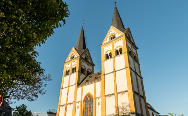 Die Florinskirche in Koblenz bei blauem Himmel © Koblenz-Touristik GmbH Die Florinskirche in Koblenz bei blauem Himmel © Koblenz-Touristik GmbH