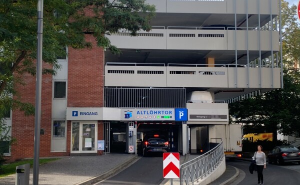 Einfahrt in das Parkhaus Altlöhrtor © B+B Parkhaus GmbH & Co. KG Einfahrt in das Parkhaus Altlöhrtor © B+B Parkhaus GmbH & Co. KG