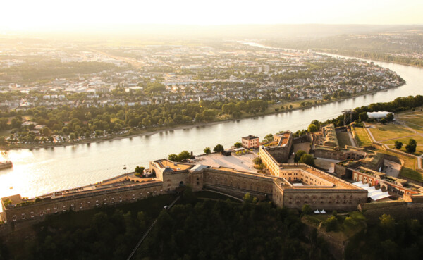 Festung Ehrenbreitstein © Koblenz-Touristik, Johannes Bruchhof Luftaufnahme der Festung Ehrenbreitstein © Koblenz-Touristik, Johannes Bruchhof