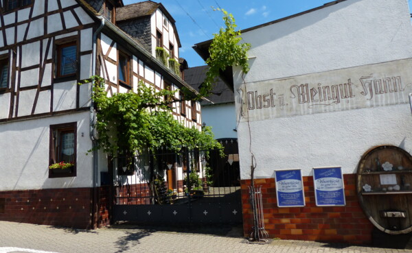 Haupteingang Weingut Hähn © Koblenz-Touristik GmbH Haupteingang Weingut Hähn © Koblenz-Touristik GmbH