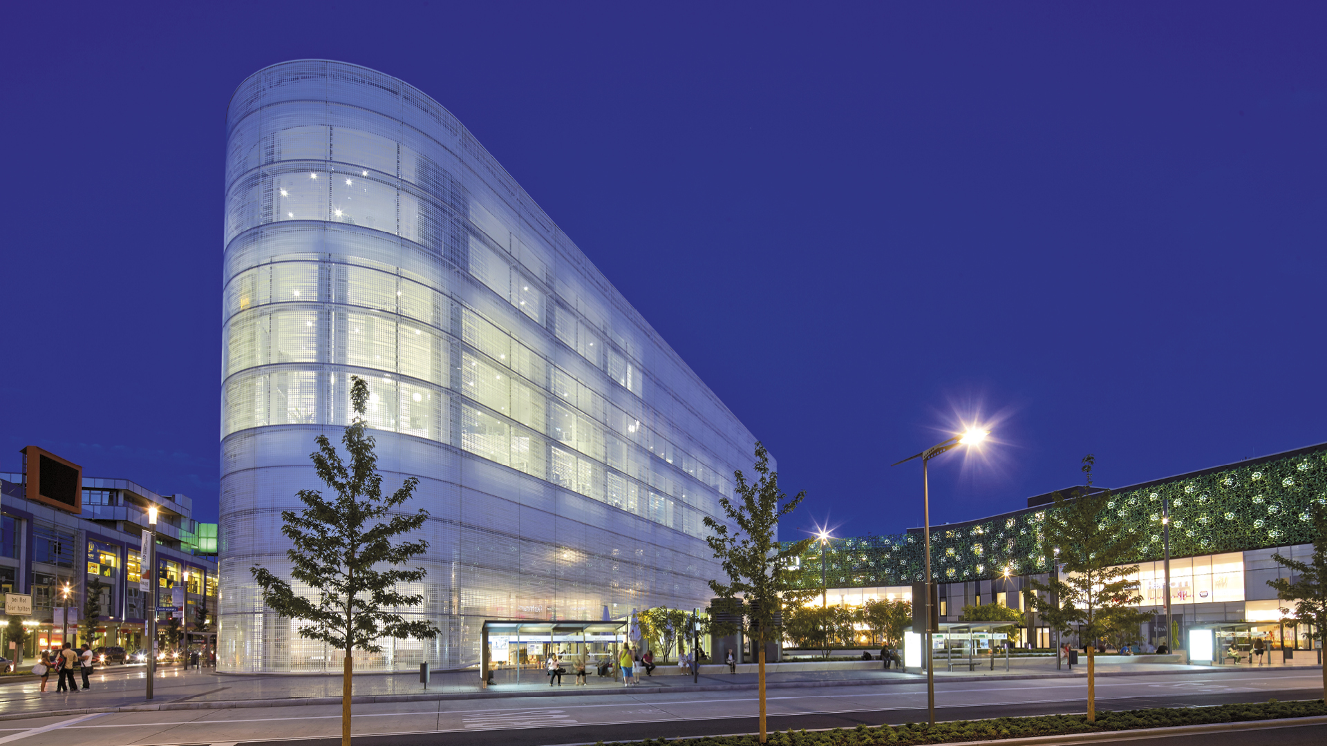 Kampage_2021_Bildmotive-einzeln_1920x1080px_07.2021_01o.jpg ©  Nachtaufnahme Forum Confluentes Koblenz ©