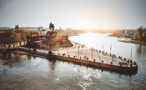© Koblenz-Touristik GmbH, Christian Görtz Das Deutsche Eck beim Sonnenuntergang im Herbst © Koblenz-Touristik GmbH, Christian Görtz